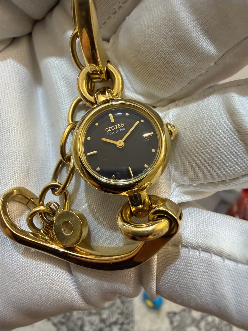 Vintage Citizen Eco-Drive Ladies Bangle Charm Watch Gold Tone Black Dial B023